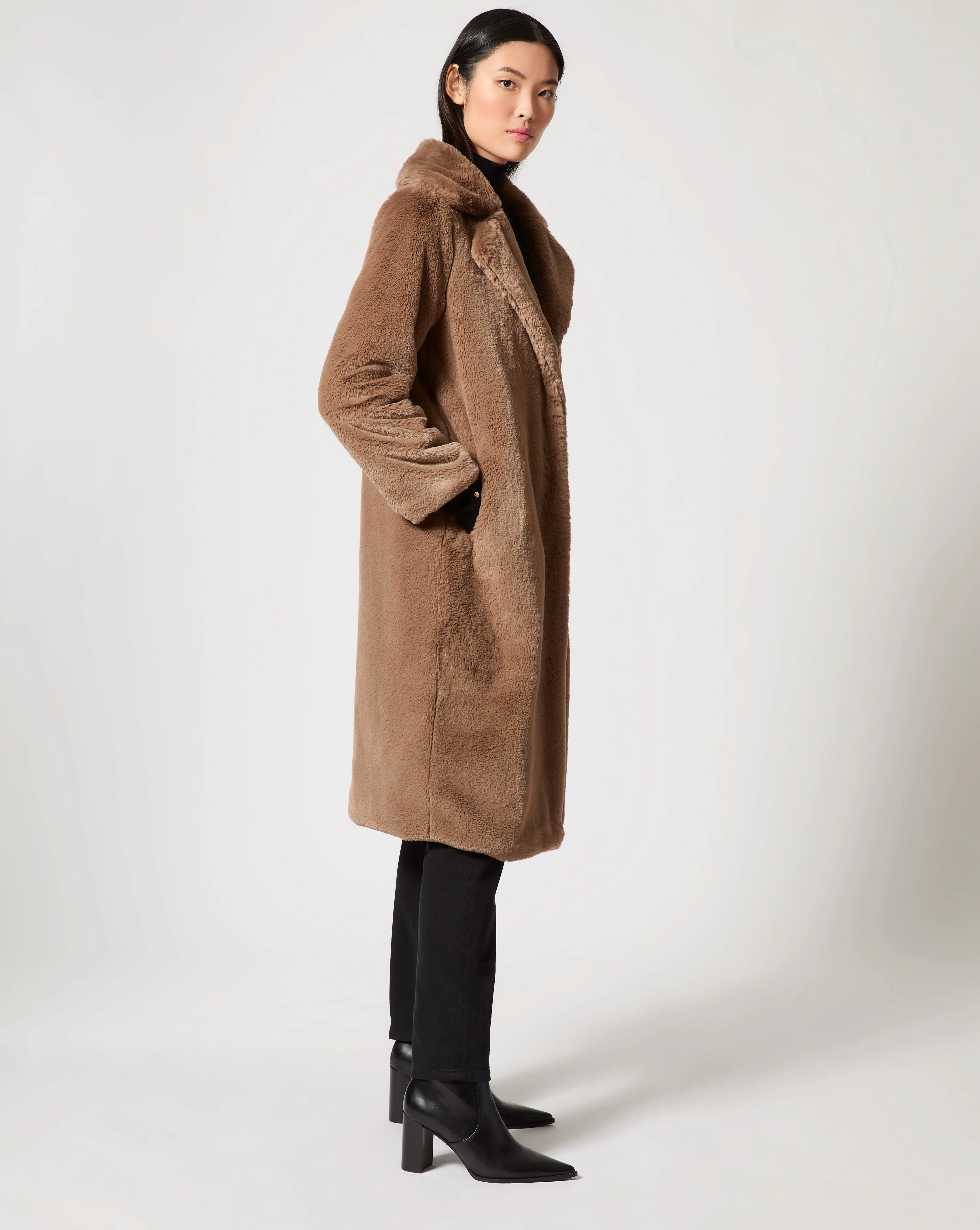 Delaney Teddy Coat