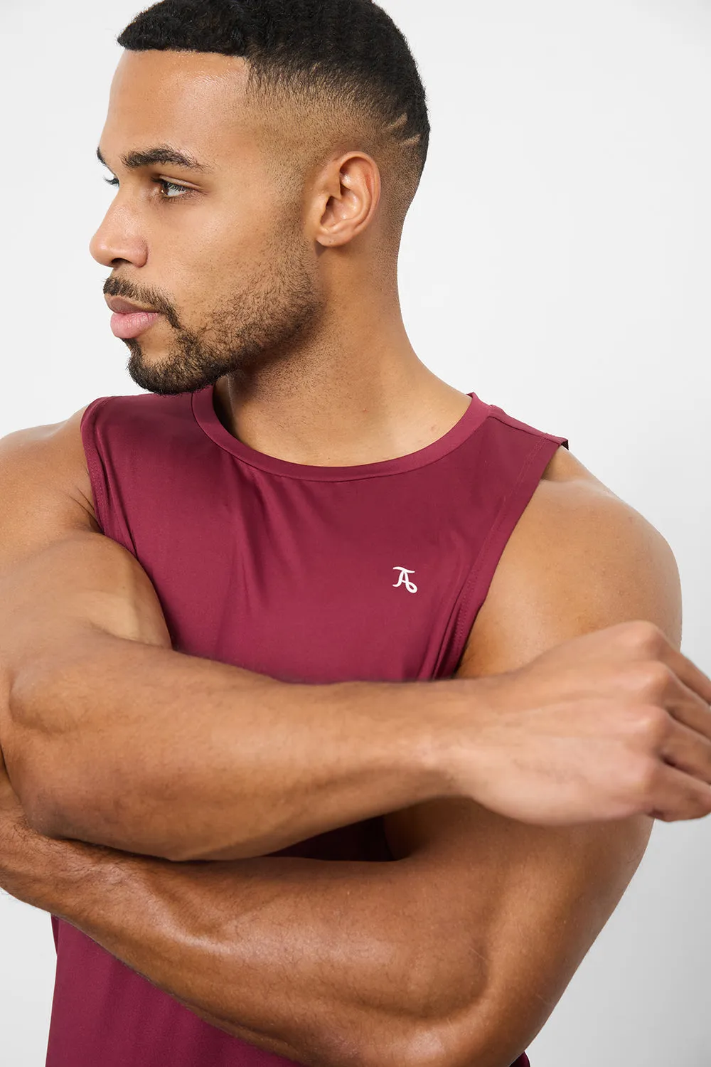 Training Vest in Burgundy